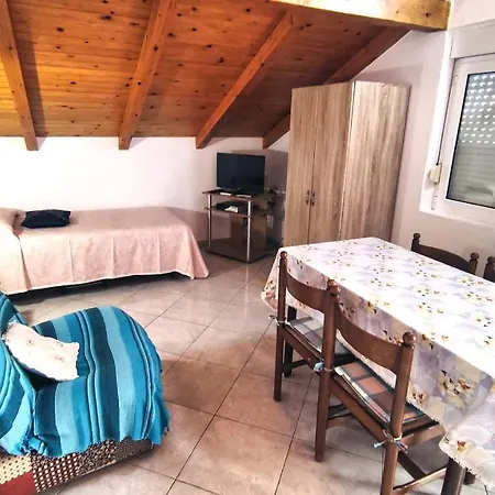 Amigo Apartment Seline