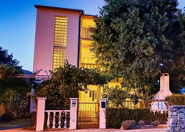 Amigo Apartment Seline